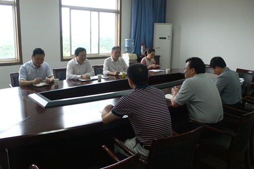 江西省衛(wèi)生廳副廳長(zhǎng)程關(guān)華到江西制藥調(diào)研