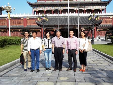 中國工程院院士姚新生到仁和集團參觀考察 (1).jpg